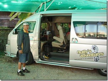 Khun Game and the van