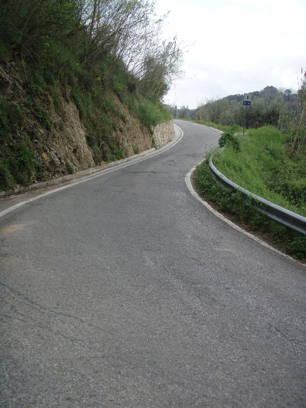 Long_narrow_descent
